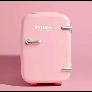 Kylie Jenner Cosmetics Mini Fridge Valentines Gift